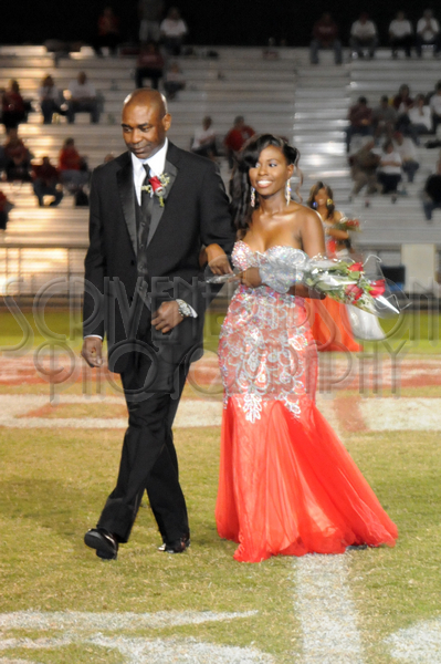 LHS Homecoming 1138.JPG - SCRIVENER 300s #1